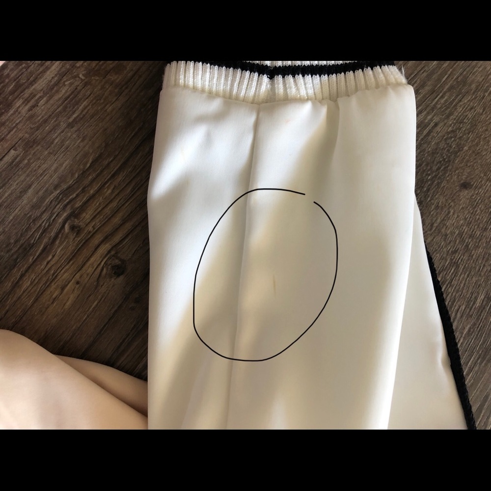 Chelsea & Violet Roses Jacket - Picture 7 of 10